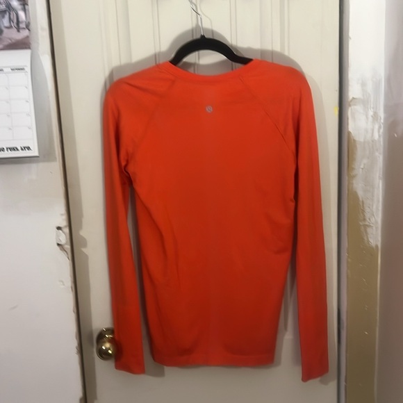 Lululemon Long Sleeve Swiftly Size 8 Orange - Picture 2 of 3
